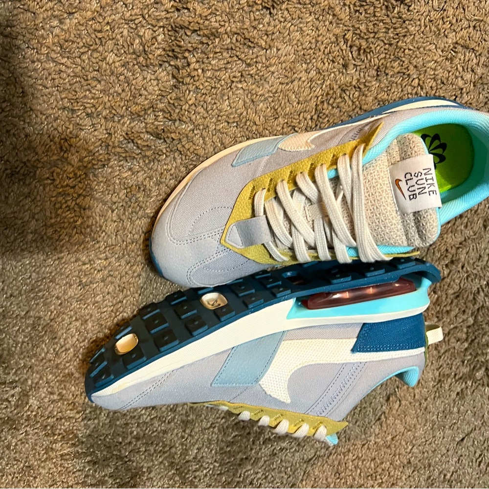 Air Max Pre Day Nike Sun Club Size 8